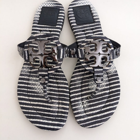 GUC! Tory Burch Miller Sandal In Navy Striped Snake Embossed Leather Size 8 - Picture 1 of 16